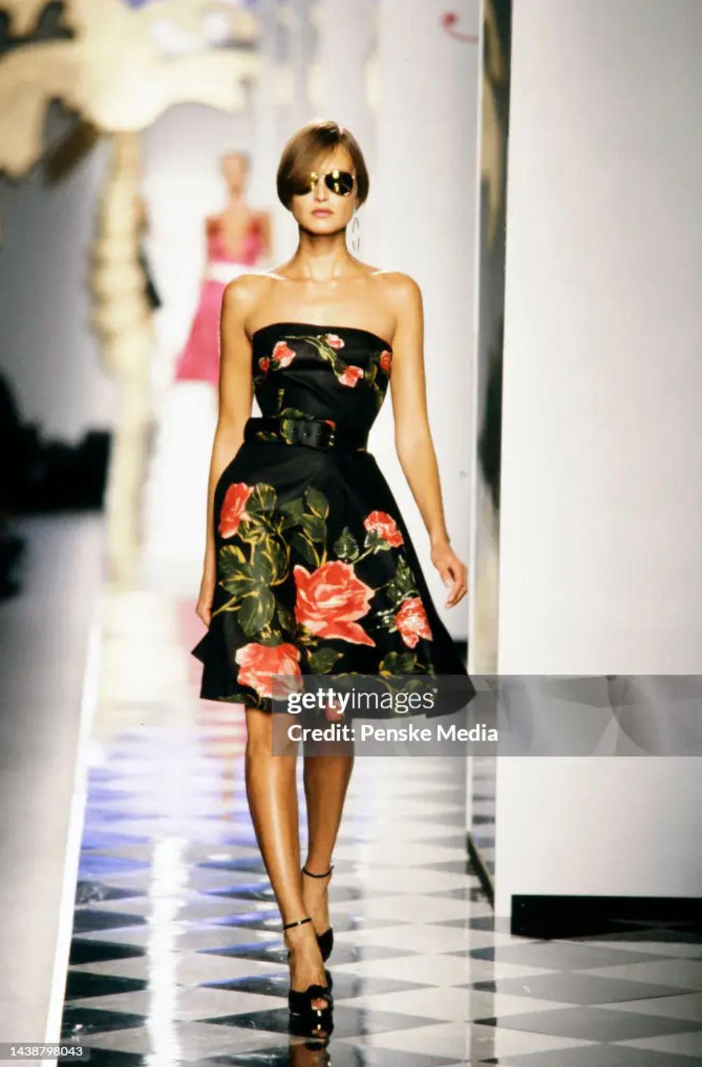 Blumarine Primavera/Verano 2001 Falda Midi Estampada Rosa Negra en venta 10