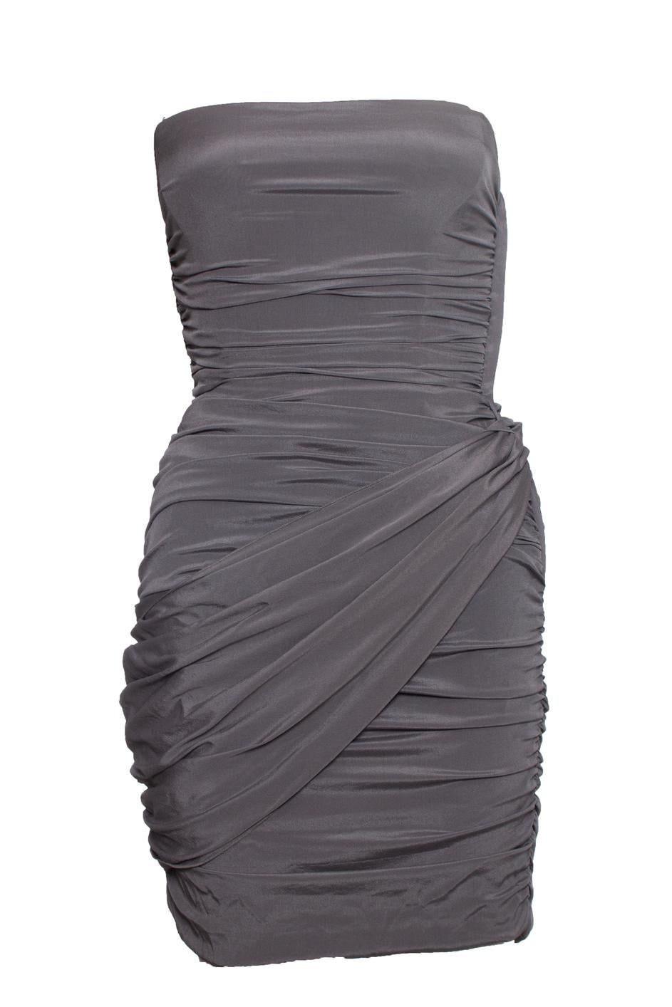 Blumarine, Strapless draped dress in grey. This item is new - unworn. With zipper on the side

• CONDITION: new - unworn 

• SIZE: IT40 - XS

• MEASUREMENTS: length 66 cm, width 35 cm, waist 26 cm (stretch)

• MATERIAL: 96% silk 4% elastan 

• CARE: