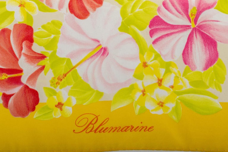 Foulard En Soie Blumarine - Motif Multicolore - Occasion En Bon état - Accessoire De Luxe