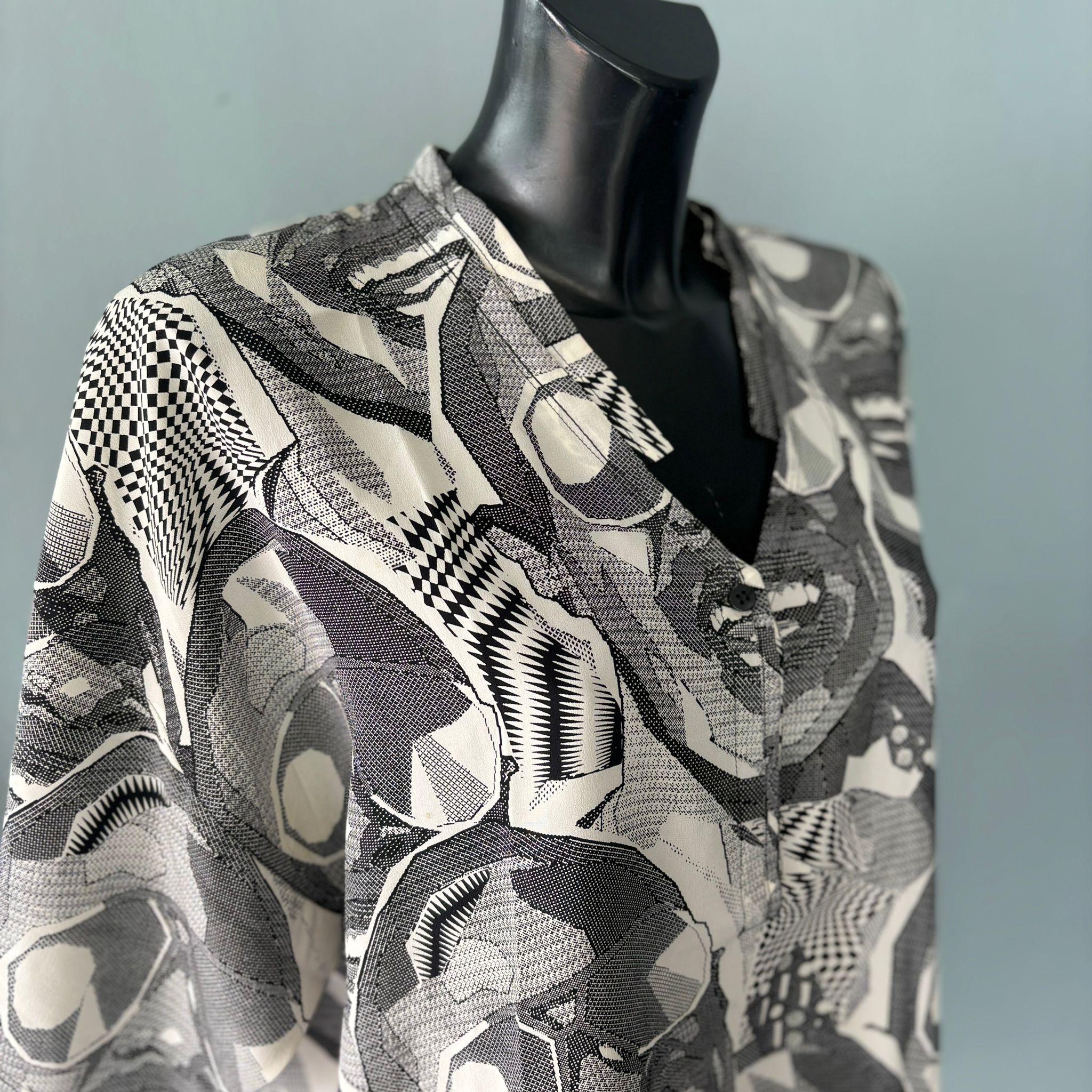 Women's Blusa Versace per Genny anni80 pari al nuovo For Sale