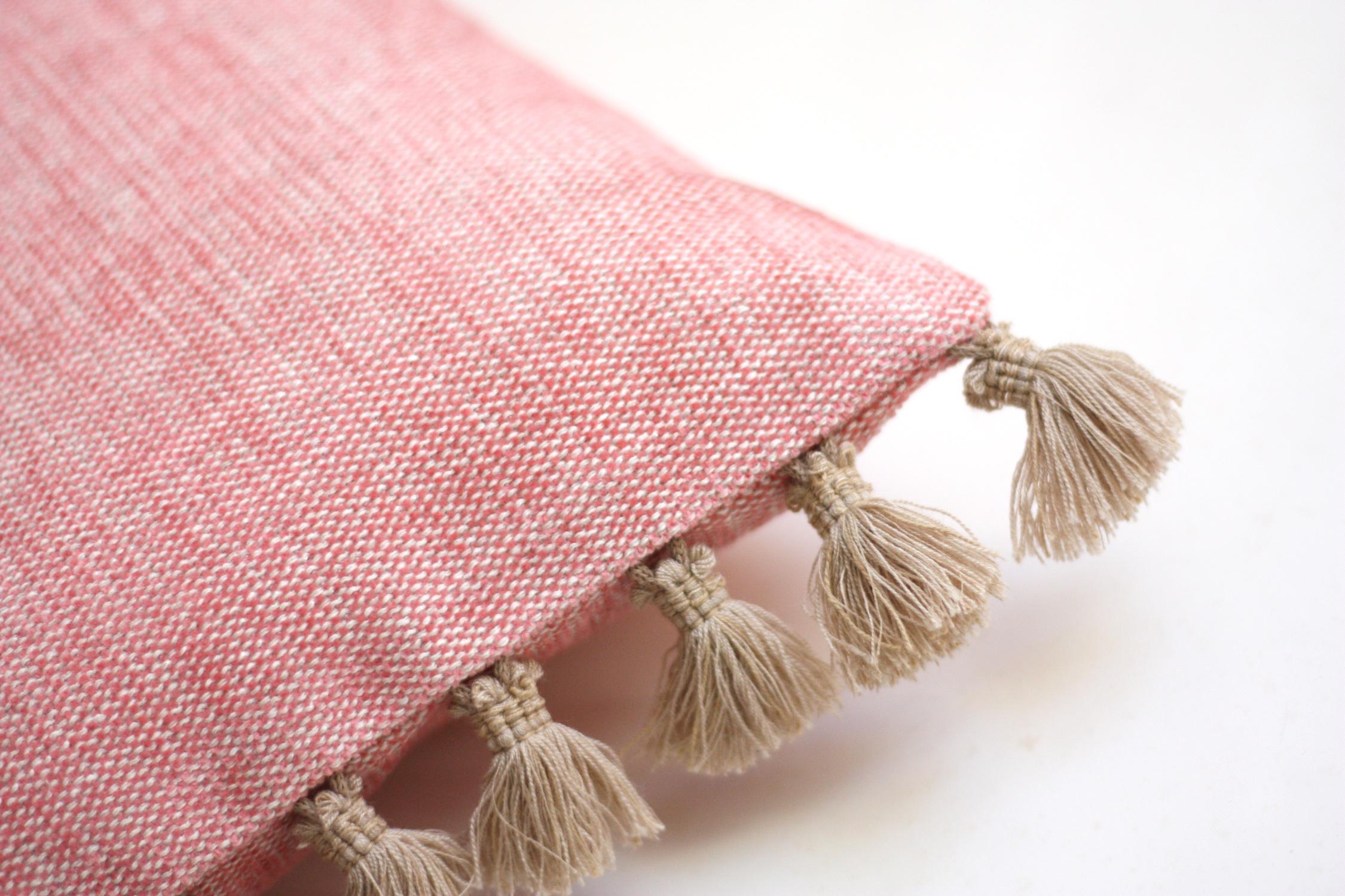 Coussin décoratif en velours Blush Camel Deluxe fait à la main Neuf - En vente à Viseu, PT