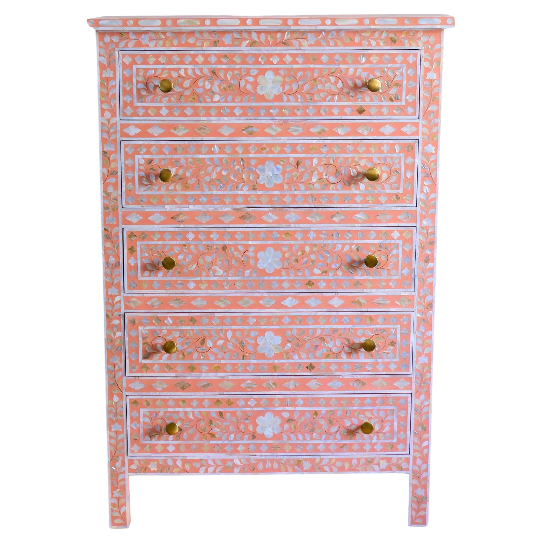Commode à incrustation de nacre florale Blush