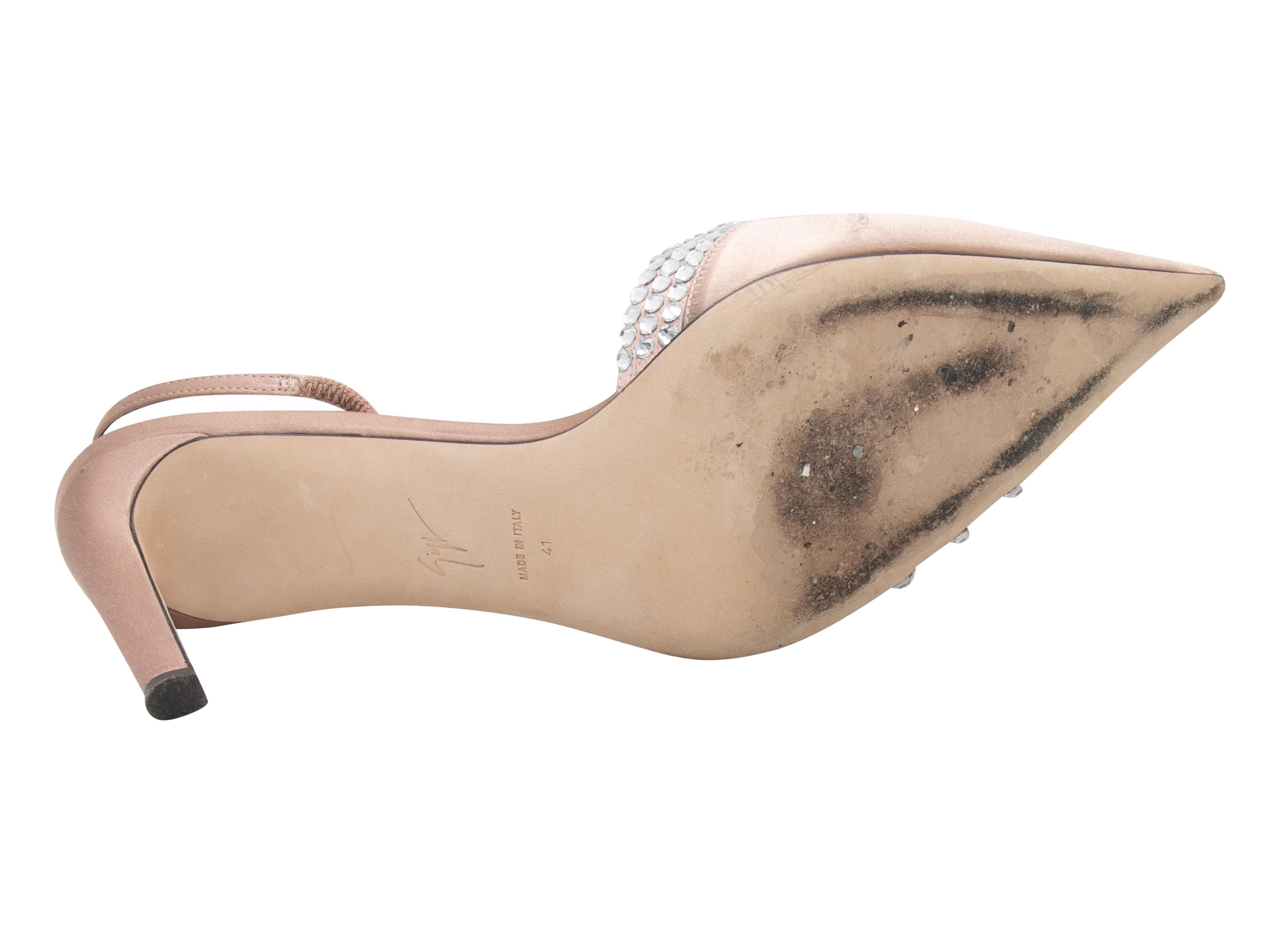 Escarpins à bout pointu en satin Giuseppe Zanotti, taille 41 Pour femmes en vente