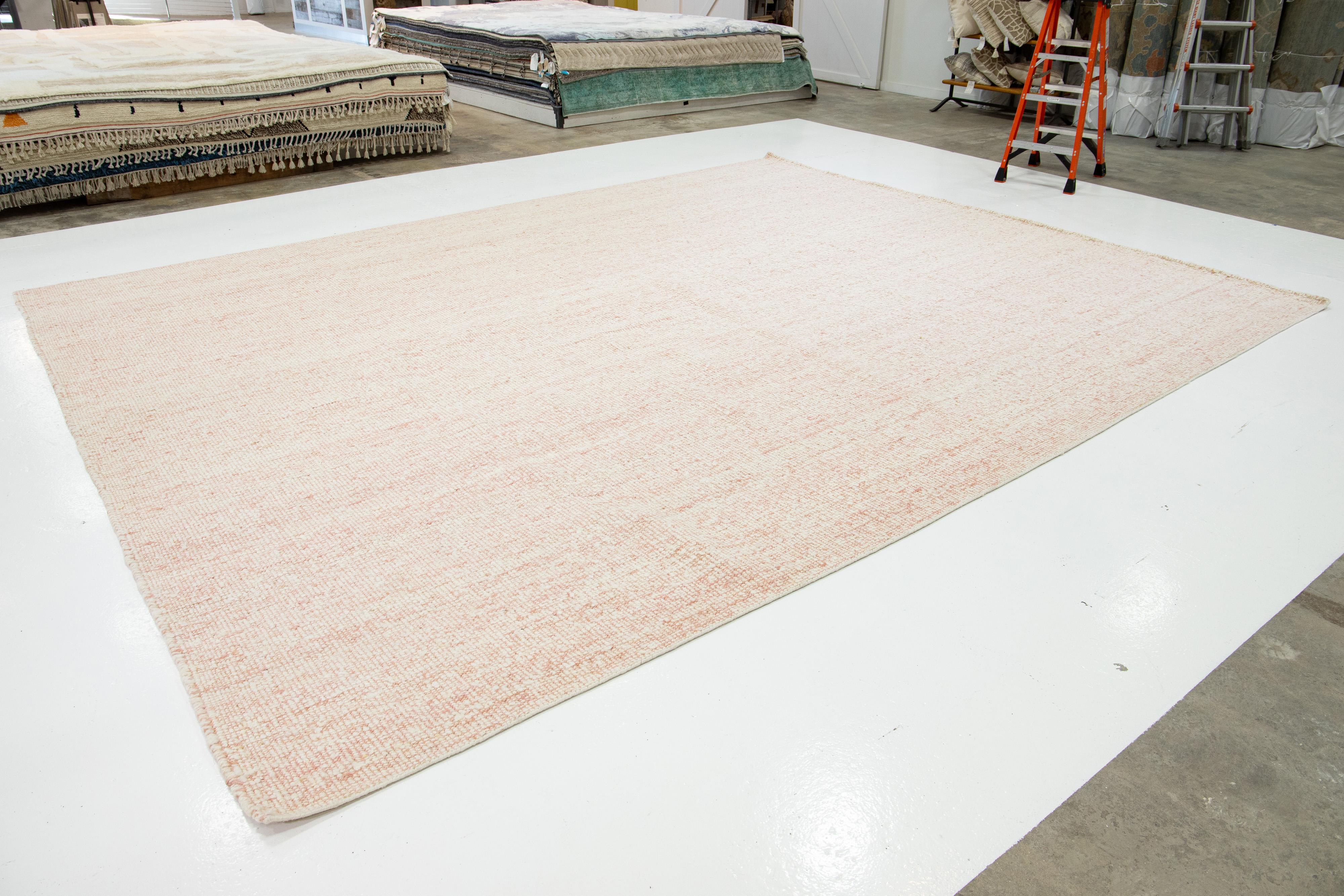 Hand-Woven Blush Modern Natural Style Handmade Wool and Jute Rug For Sale