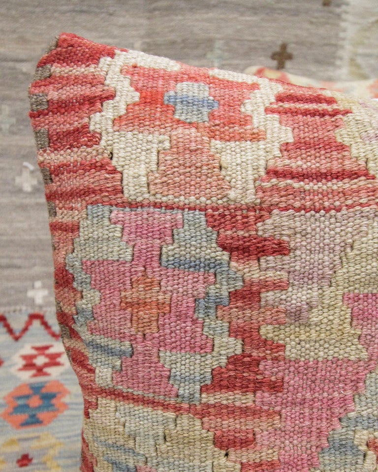 Scandinavian Modern Blush Pink Wool Kilim Cushion Cover Handwoven Geometric Scatter Cushion For Sale