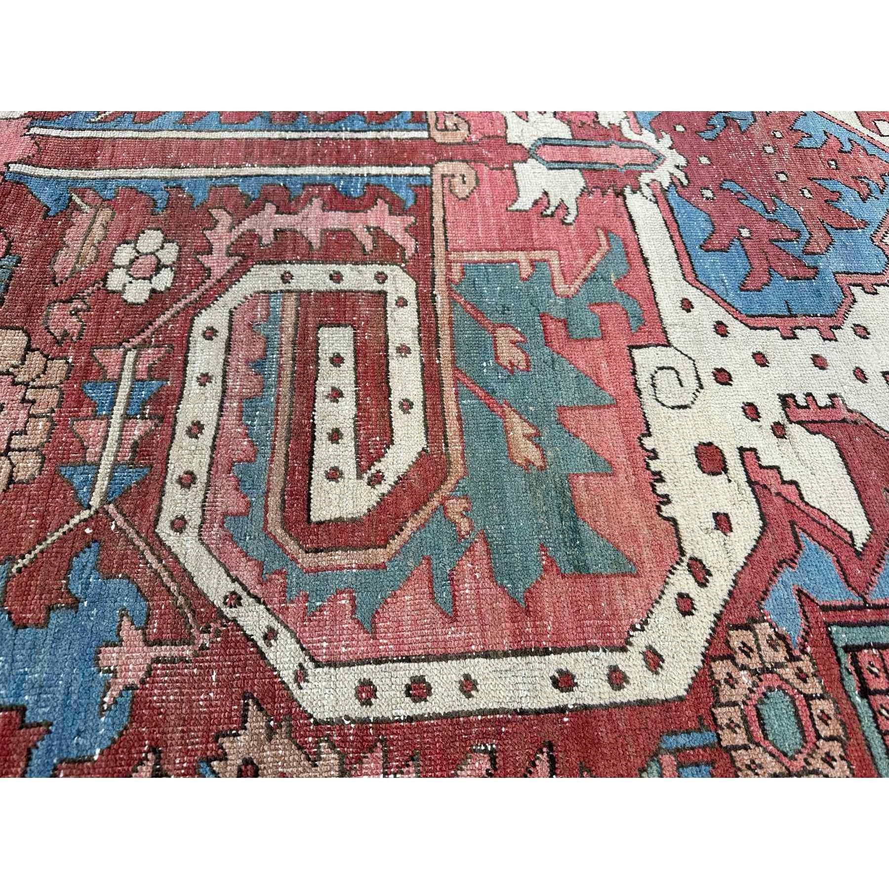 Blush Red Antique Persian Serapi Heriz Even Wear Hand Knotted Wool Oversized Rug In Fair Condition For Sale In Carlstadt, NJ