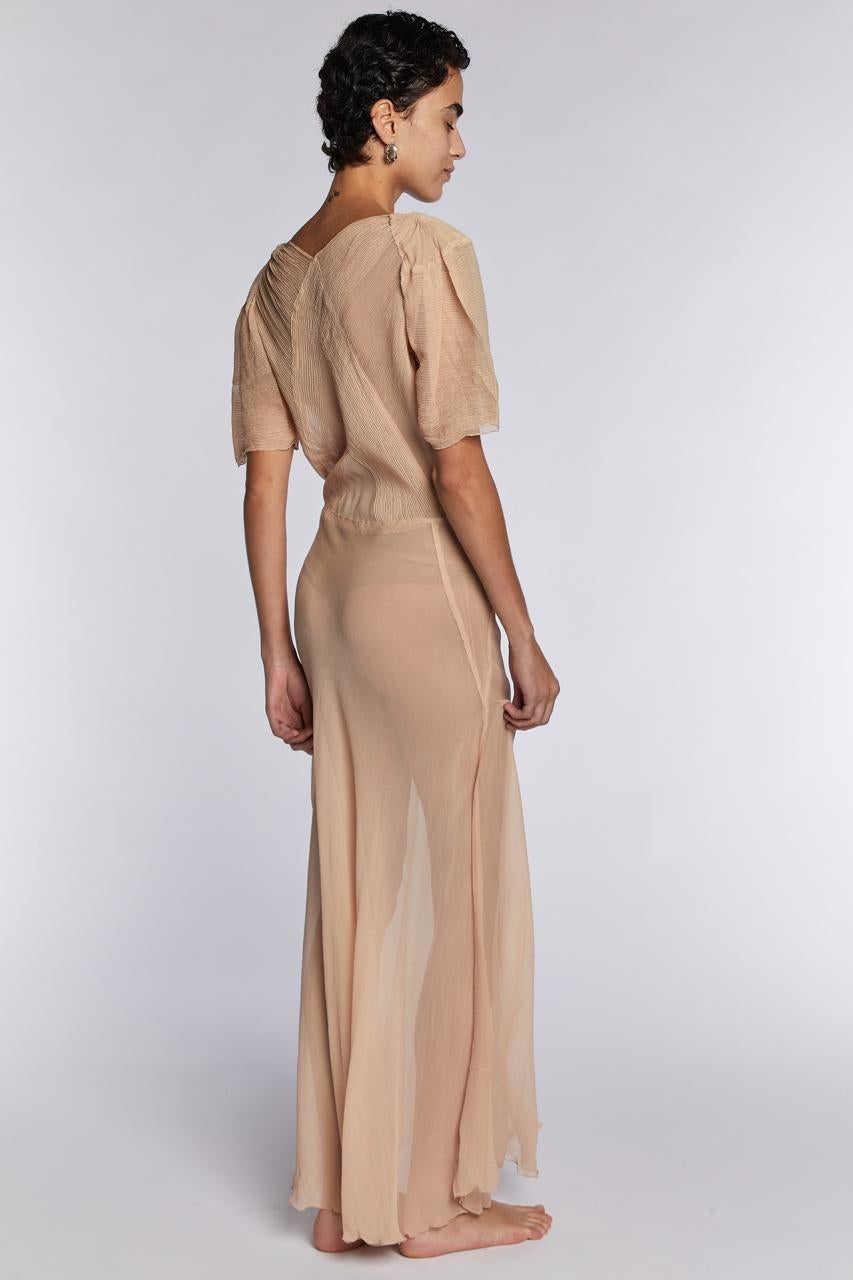 Errötetes Seiden-Chiffonkleid 1930er Jahre im Zustand „Hervorragend“ im Angebot in London, GB