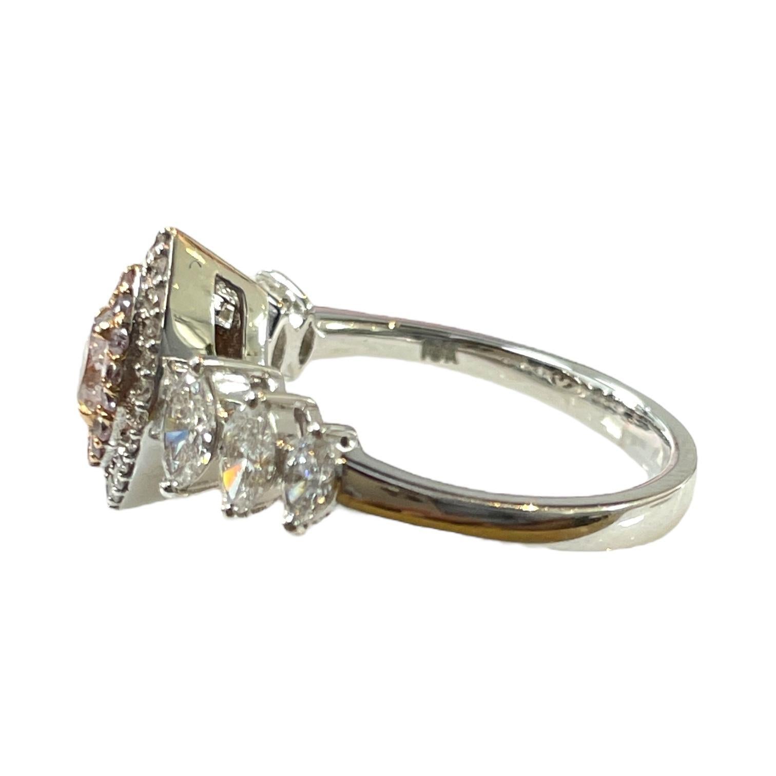 Blushing Elegance: Anillo de Diamante Natural Marquesa Rosa de Oro Blanco de 18 K Corte marquesa en venta