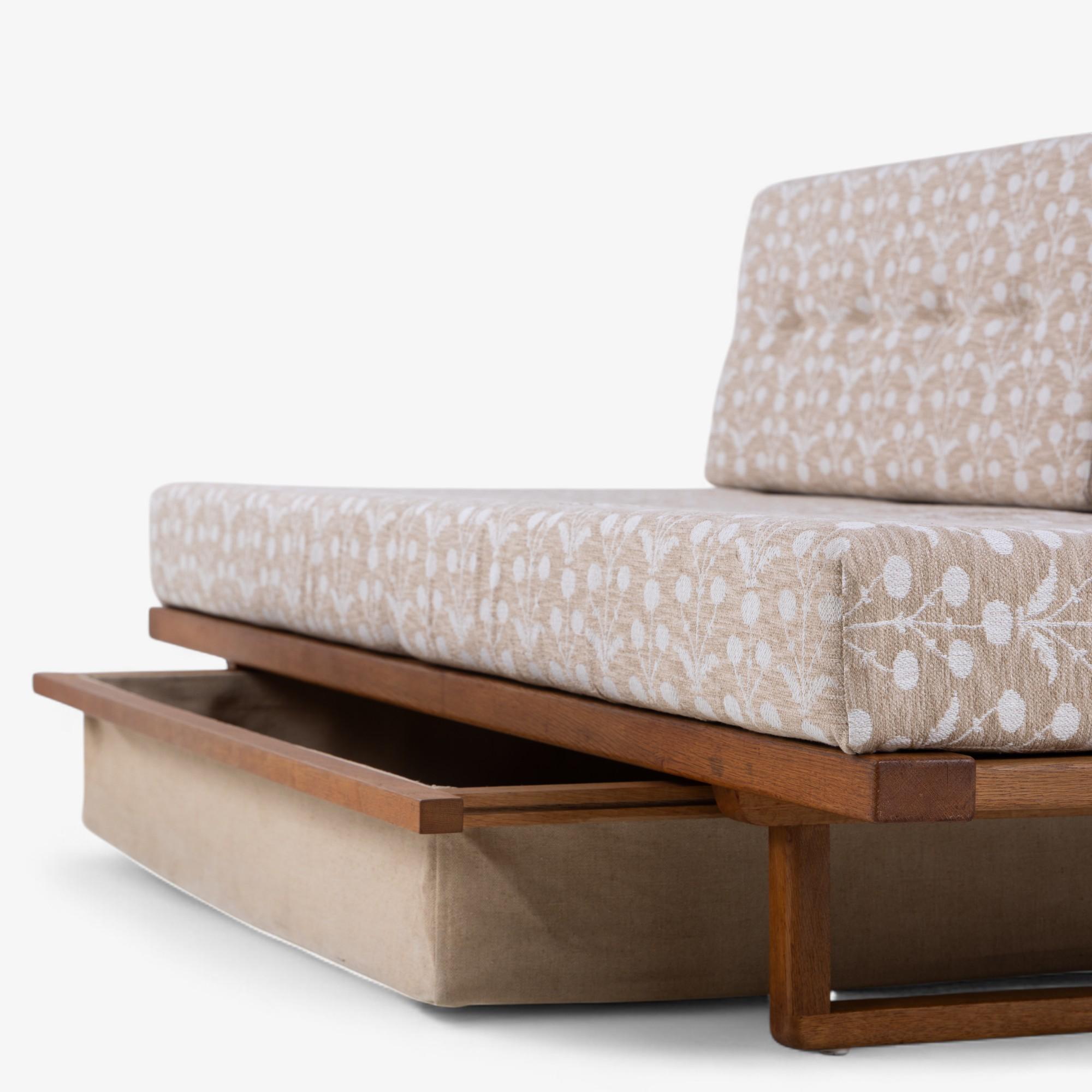 Mid-Century Modern BM 4312 - Reupholstered daybed in oak by Børge Mogensen en vente