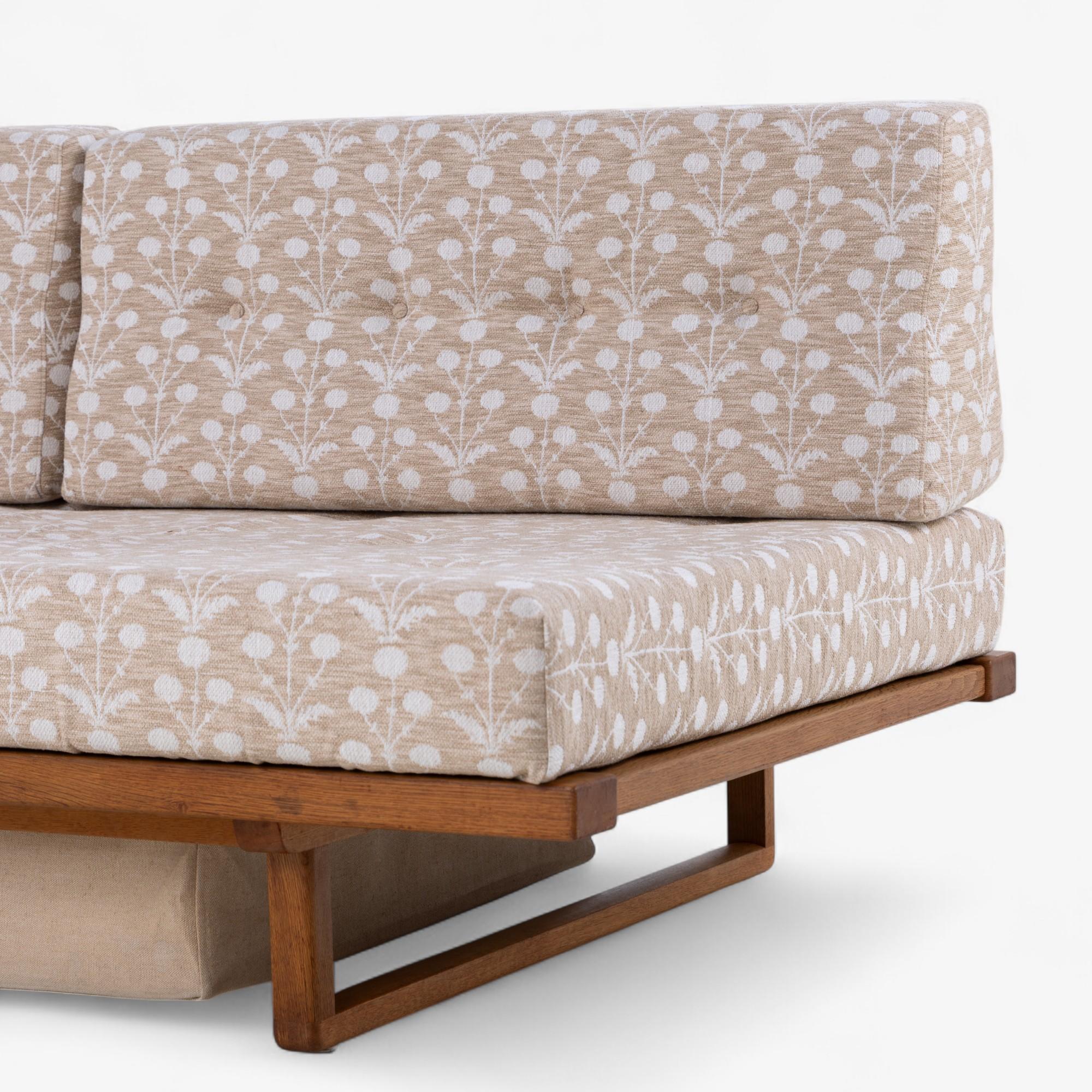 Danois BM 4312 - Reupholstered daybed in oak by Børge Mogensen en vente