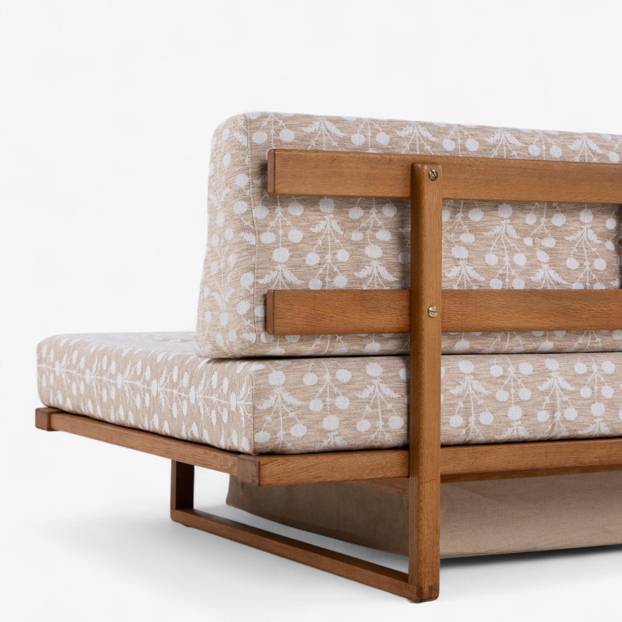 Textile BM 4312 - Reupholstered daybed in oak by Børge Mogensen en vente