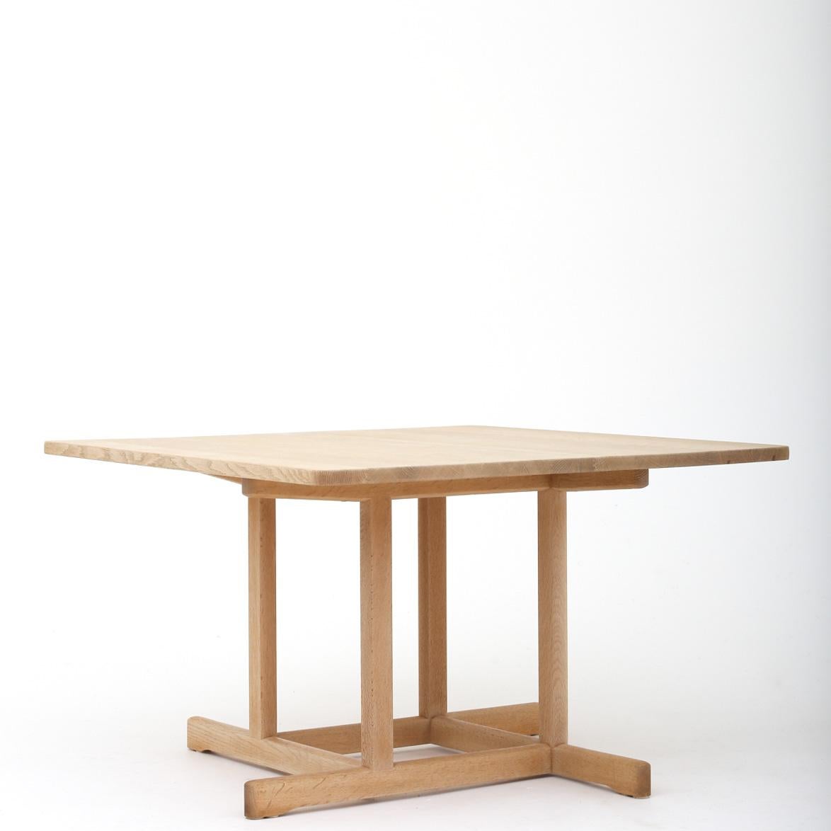 Børge Mogensen and Fredericia Furniture. BM 5271 - Coffee table in solid oak.