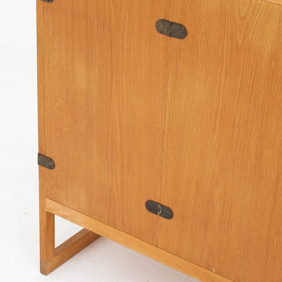 bm sideboard