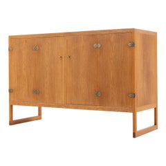 BM 57 in oak by Børge Mogensen