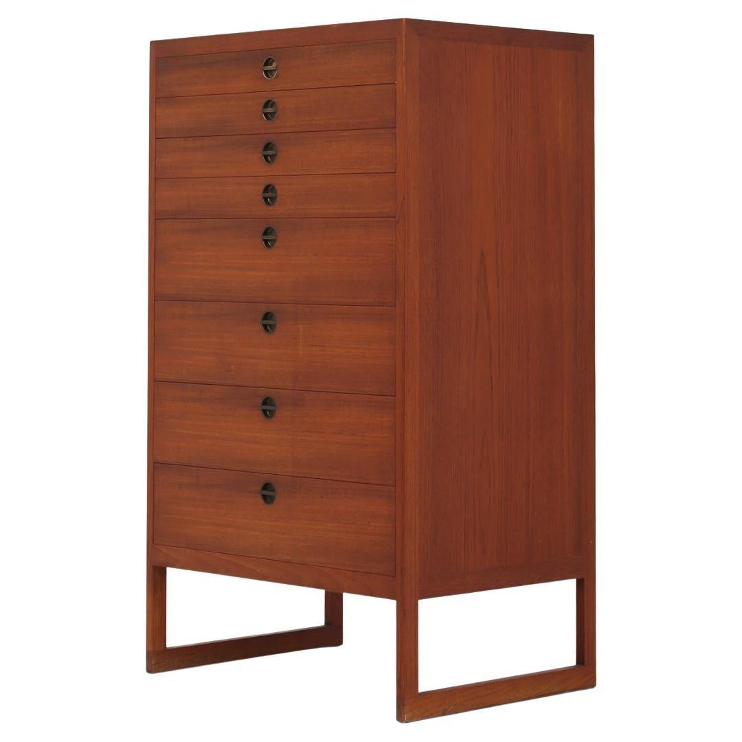 BM 64 - Cómoda de teca de Børge Mogensen en venta