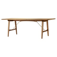 BM1160 Hunting Table in Oak Oil with Brass Cross Bars by Børge Mogensen