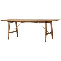 BM1160 Hunting Table in Wood with Brass Cross Bars by Børge Mogensen