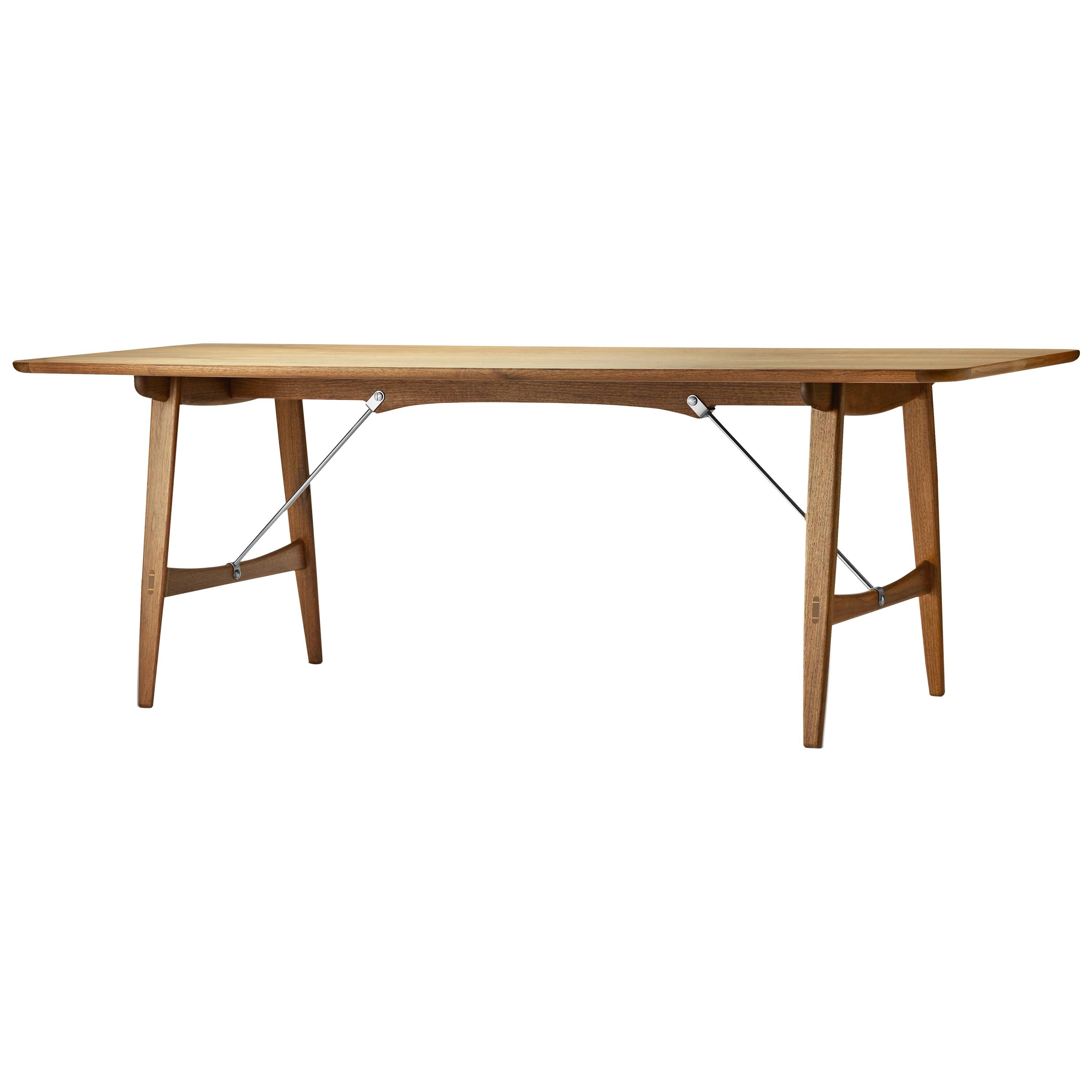 Brown (Oak Oil) BM1160 Hunting Table in Wood with Stainless Steel Cross Bars by Børge Mogensen