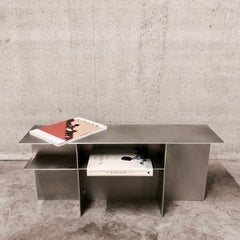 BNCH+ Multifunktionales Objekt aus Aluminium von Esther De Vos