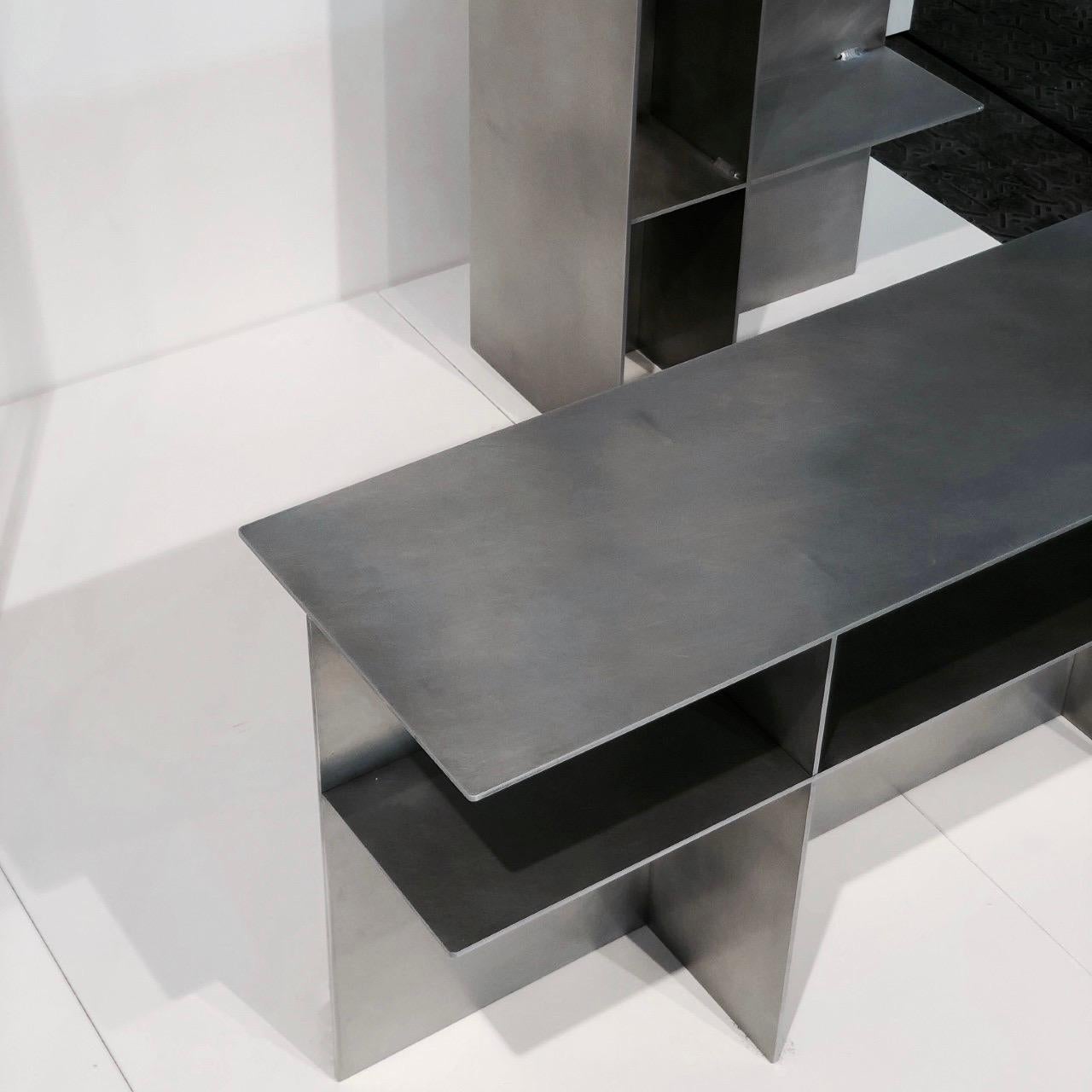 BNCH+ Multifunktionales Objekt aus Aluminium von Esther De Vos (Belgisch) im Angebot