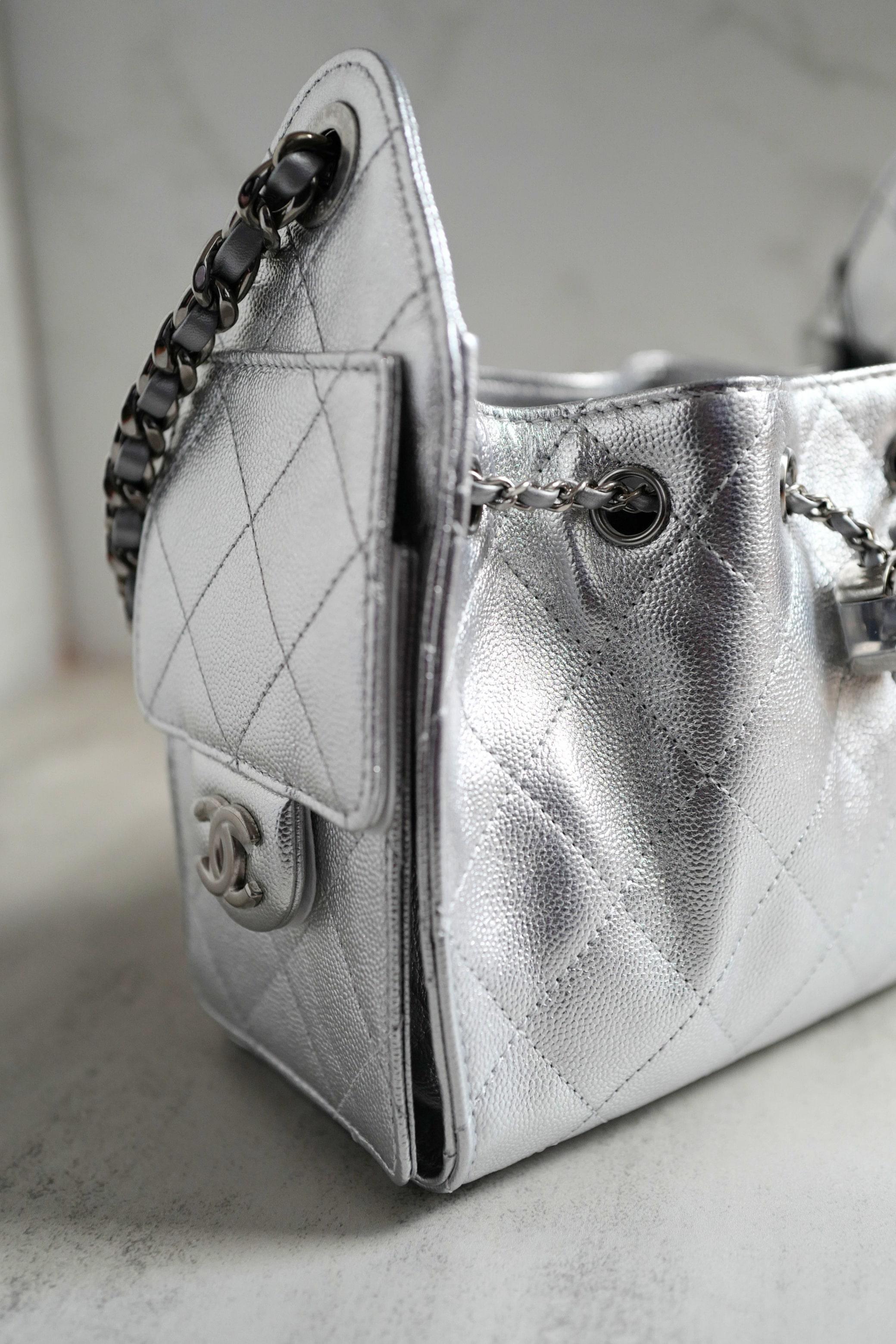 BNIB Chanel 26C Mini Hobo Metallic Silver Grained Calfskin Shoulder Bag 12
