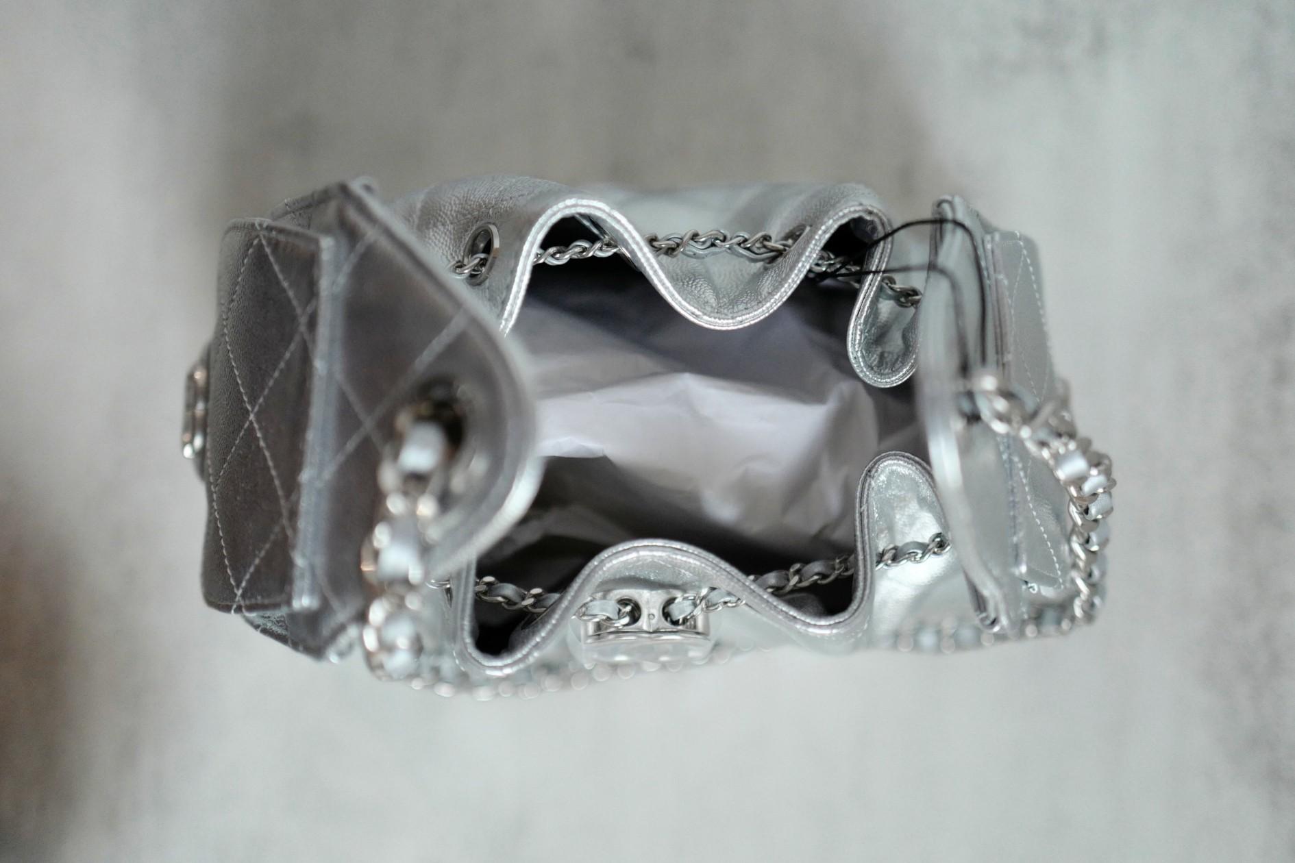 BNIB Chanel 26C Mini Hobo Metallic Silver Grained Calfskin Shoulder Bag 2