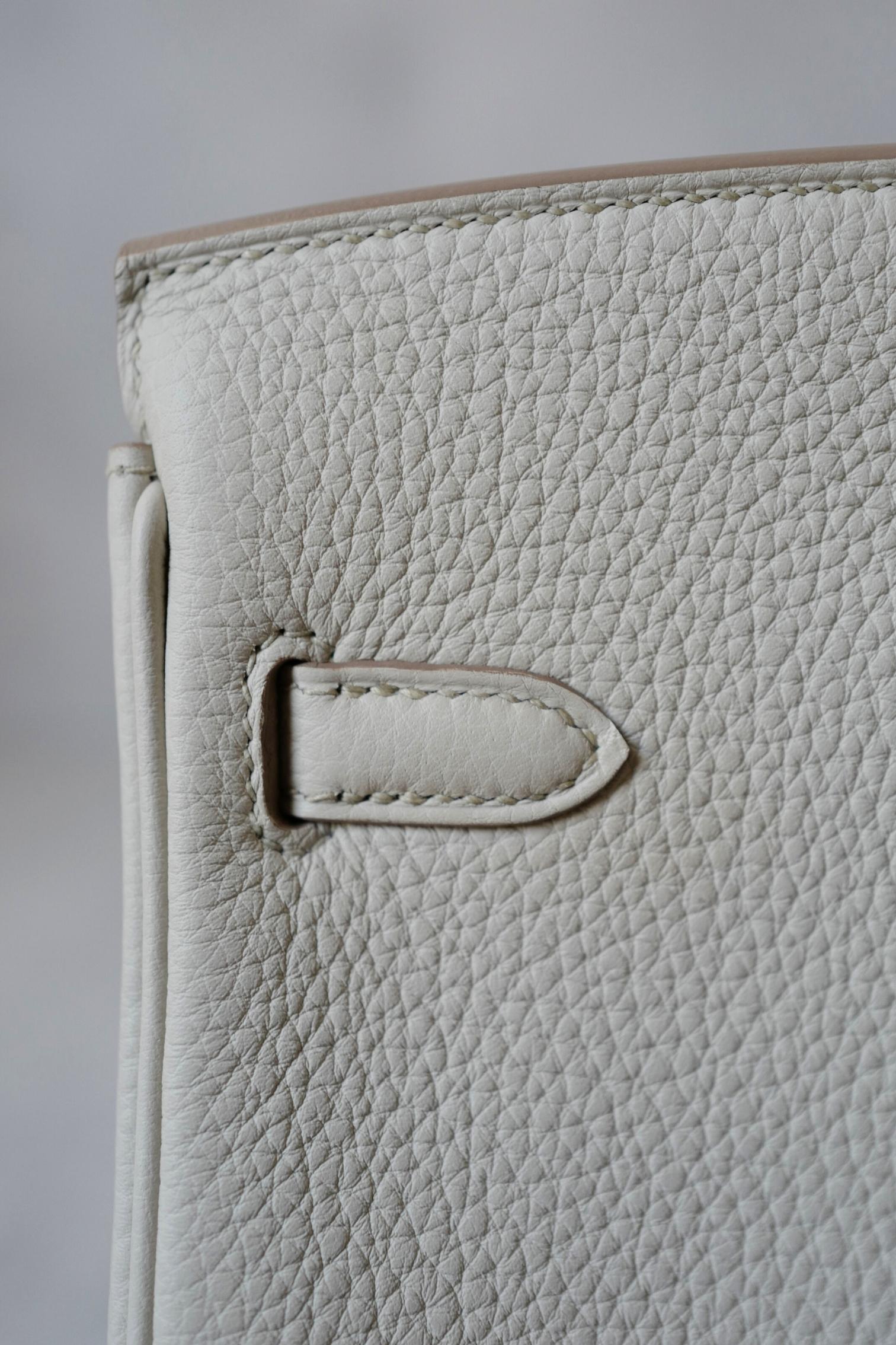 BNIB Bolso Hermès Birkin 25 Piel Beton Veau Togo con Herrajes Dorados K 2025 en venta 10