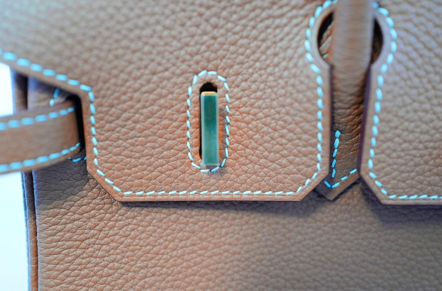 BNIB Hermès Birkin 25 Borsa in pelle Togo Oro con Hardware Oro Timbro K in vendita 8