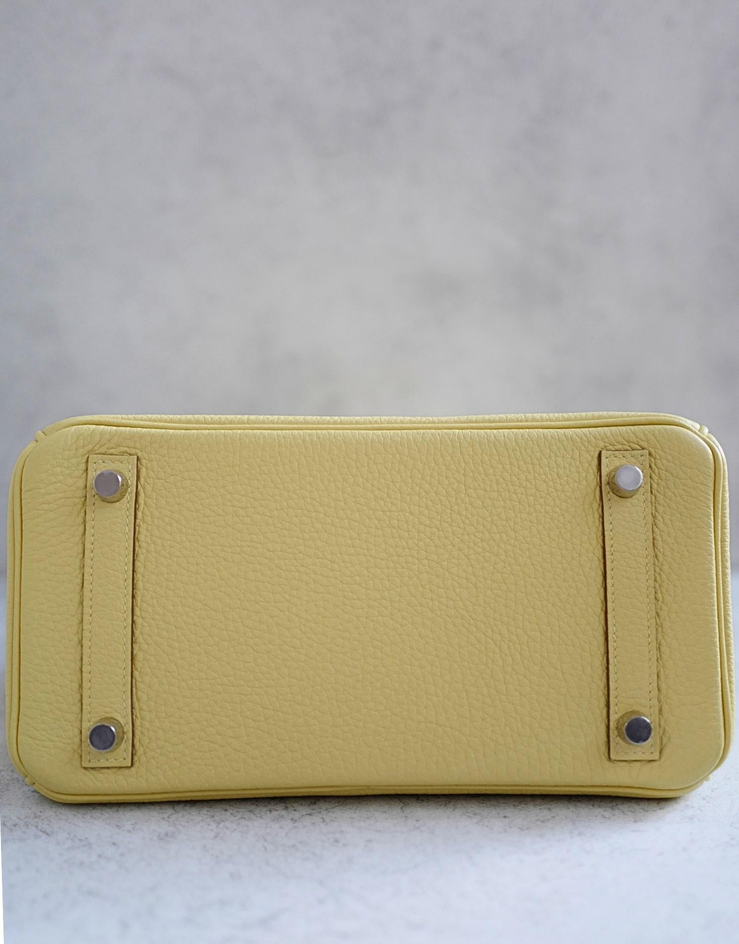BNIB Hermès Birkin 25 Bag Jaune Poussin Togo Leather Palladium Hardware Stamp W en vente 2