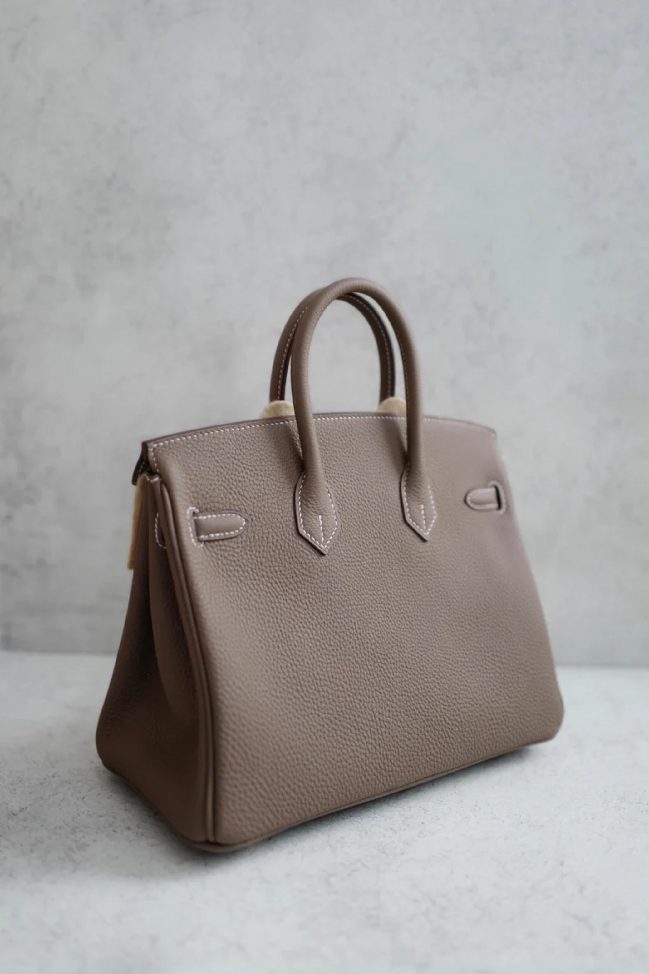 BNIB Hermès Birkin 25 Etoupe In Pelle Togo Con Hardware Oro Timbro 2025 9