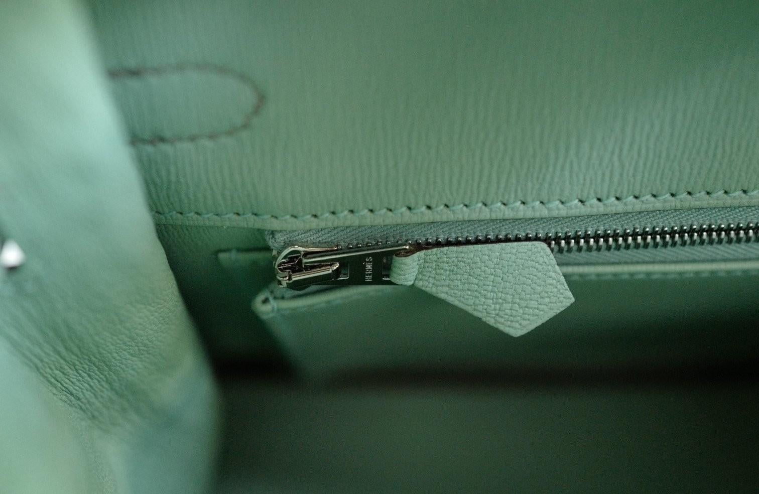 BNIB Hermes Birkin 25 HSS Gris Perle/Vert D’eau Matte Crocodile Brushed Palladiu en venta 13