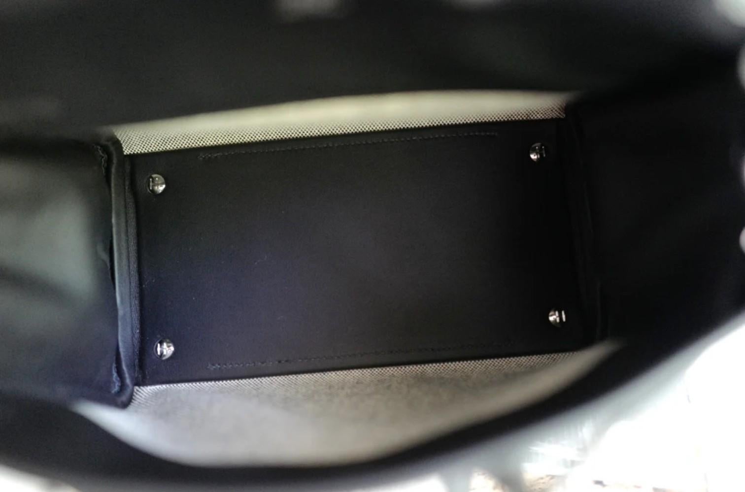 BNIB Hermès Birkin Cargo 25 Toile H/Veau Swift Ecru Noir/Noir PHW 2025 in vendita 3