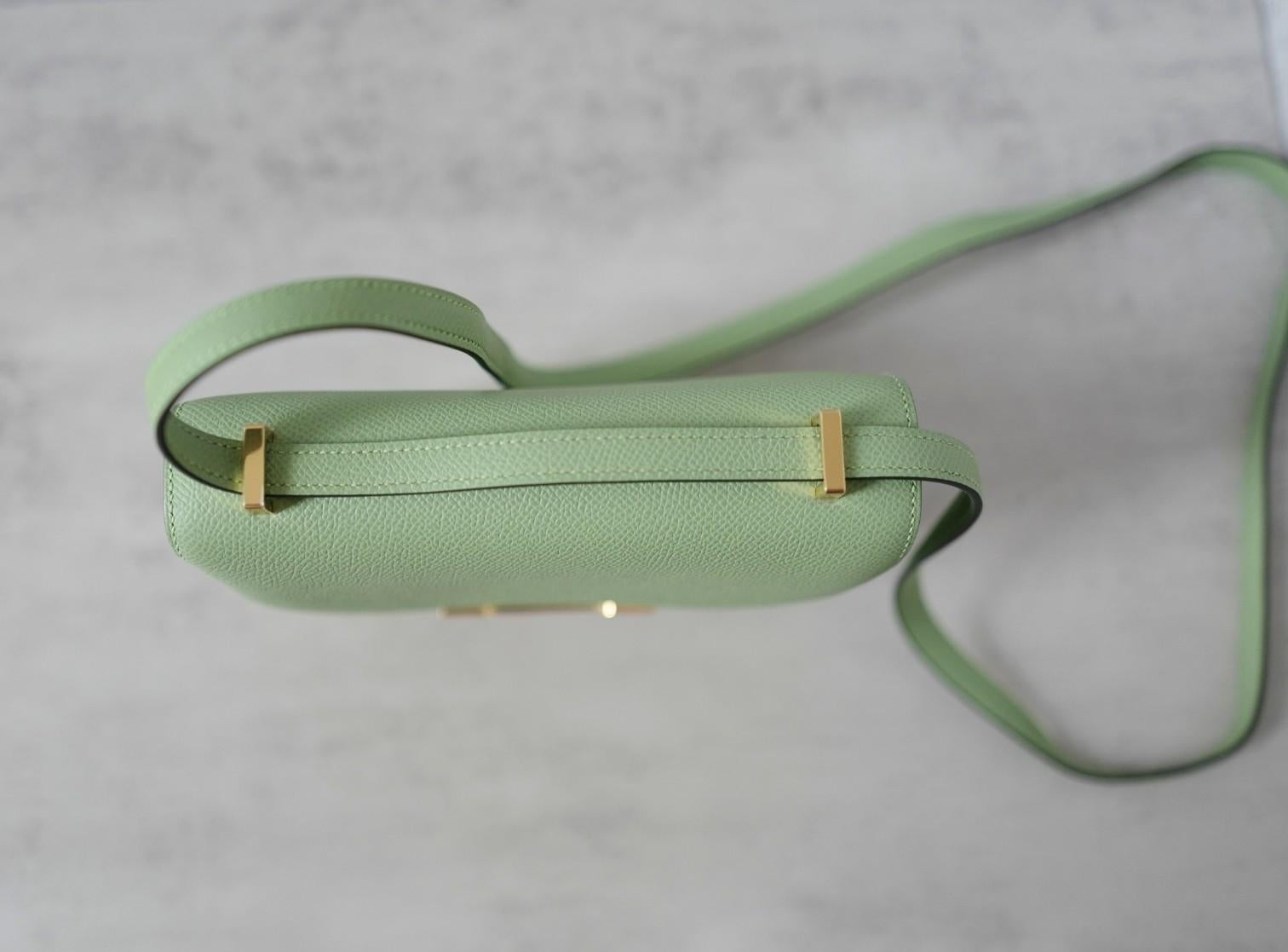 BNIB Hermès Constance 18 Vert Criquet Epsom Ledertasche Exotische Schnalle GHW Damen im Angebot