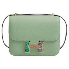BNIB Hermès Constance 18 Vert Criquet Epsom Borsa in pelle con fibbie esotiche GHW