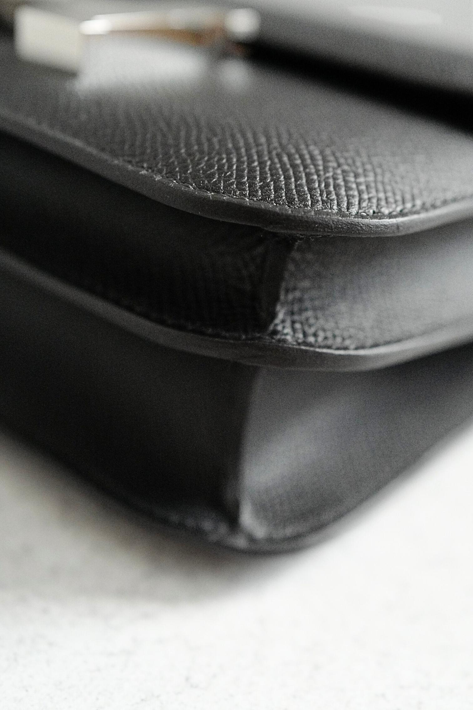 BNIB Hermès Constance III Mini 18 Miroir Black Epsom Leather with PHW For Sale 12