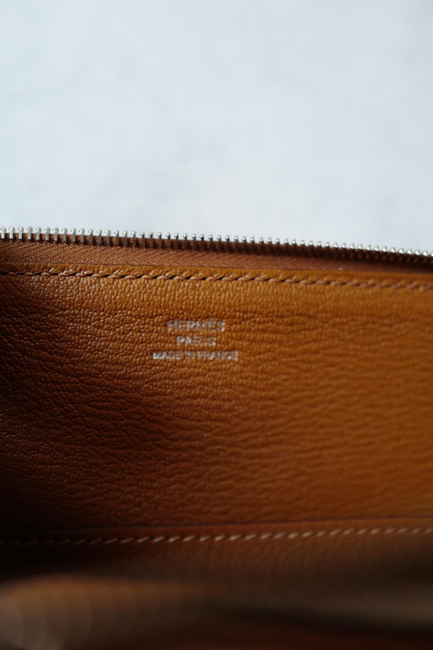BNIB Hermès H Swift Canvas Cargo Travel Pouch in Ecru-Gold with Palladium HW For Sale 9