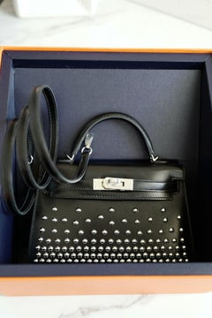 BNIB Hermès Kelly 20 Clouté Studded with Palladium Hardware