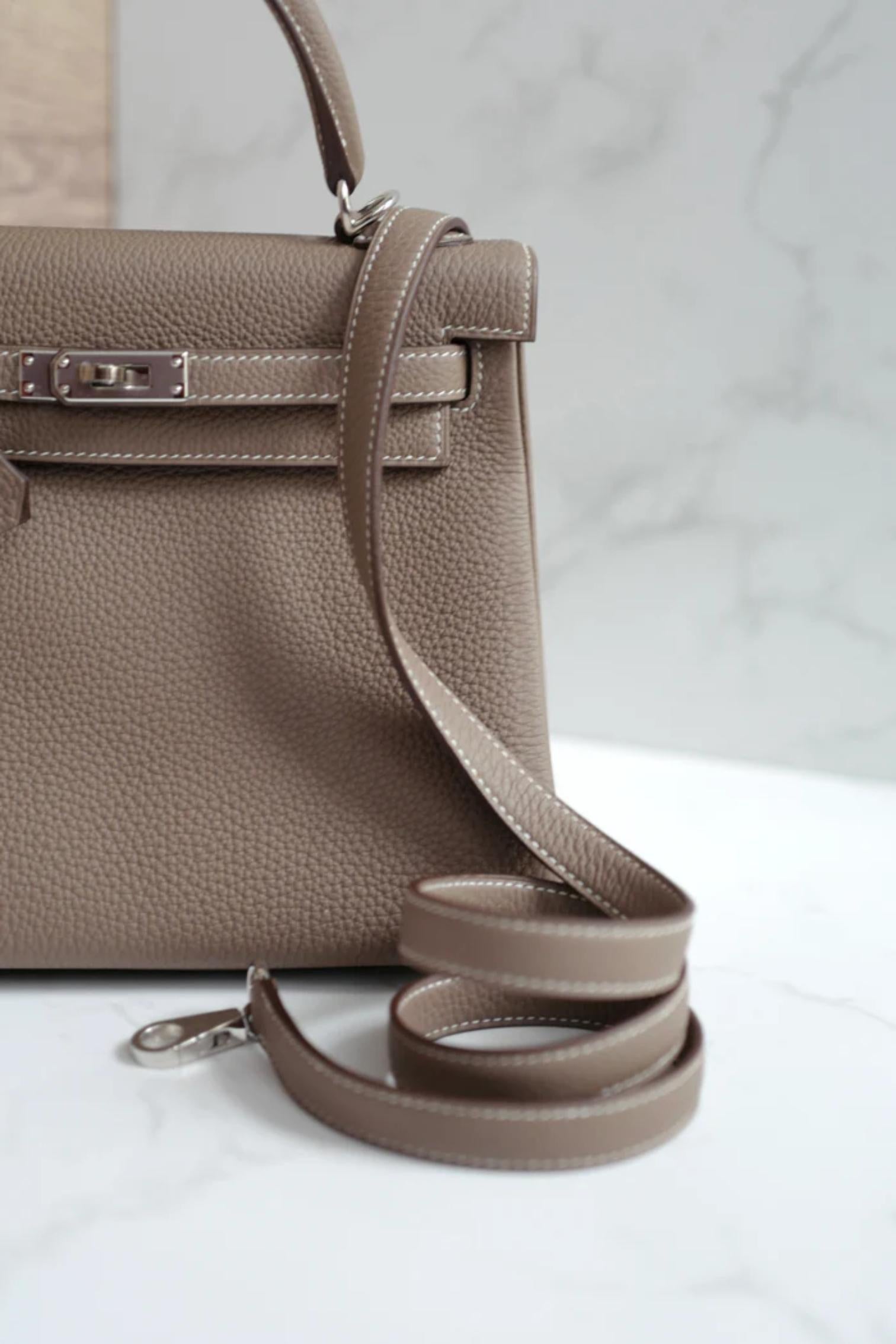 BNIB Hermes Kelly 25 Etoupe Togo Retourne Palladium HW Y 2020 NUOVO in vendita 10