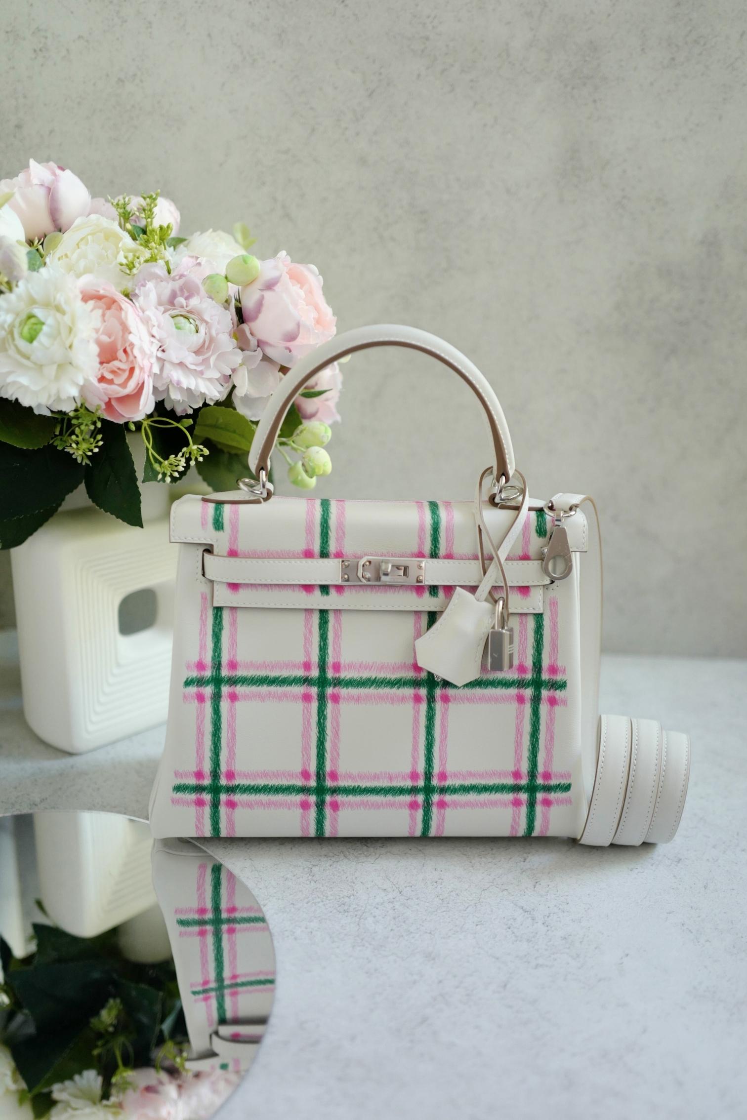 BNIB Hermès Kelly 25 Sellier Tartan Pattern White Leather Handbag PHW in vendita 8