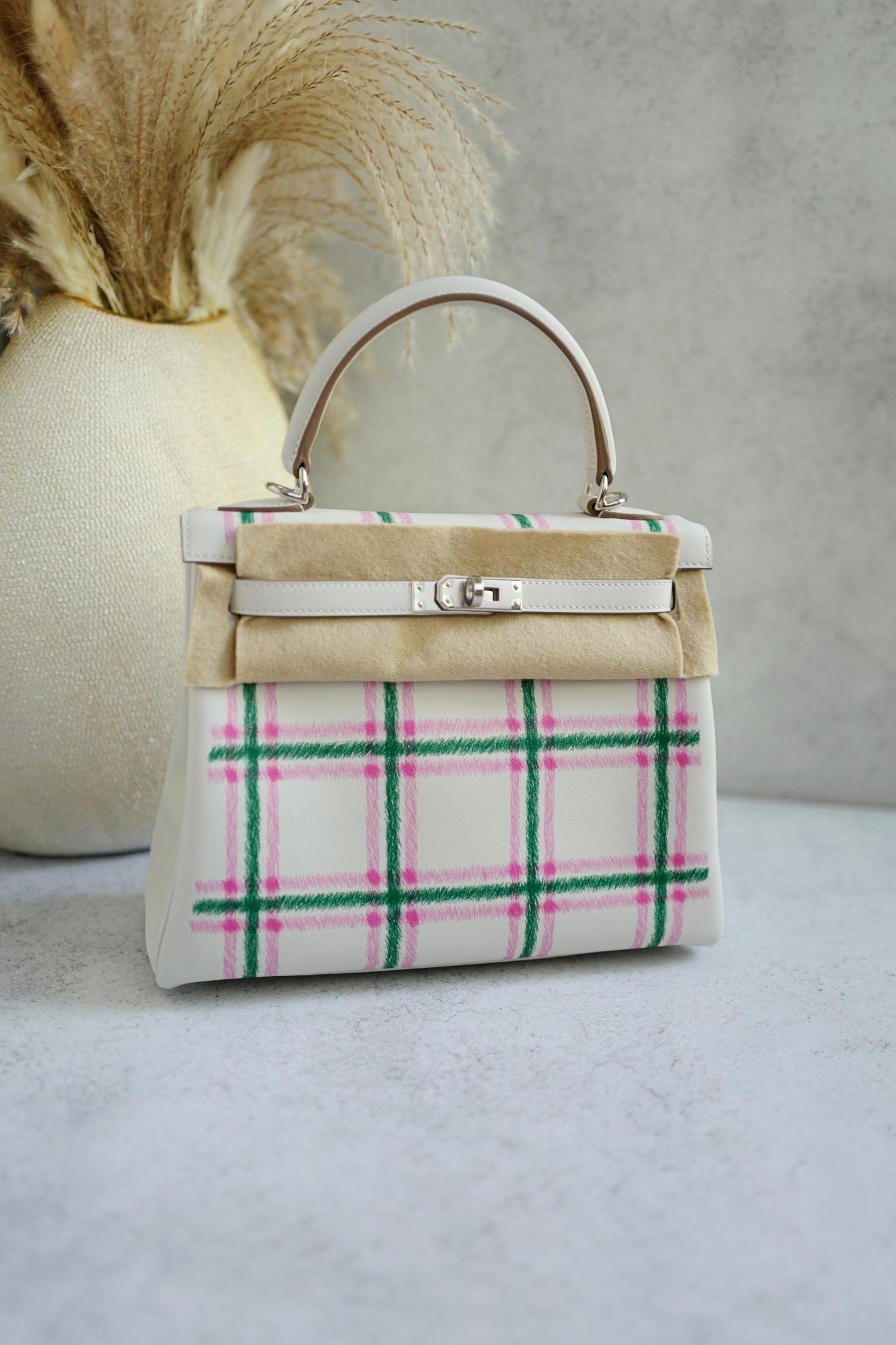 BNIB Hermès Kelly 25 Sellier Tartan Pattern White Leather Handbag PHW in vendita 9