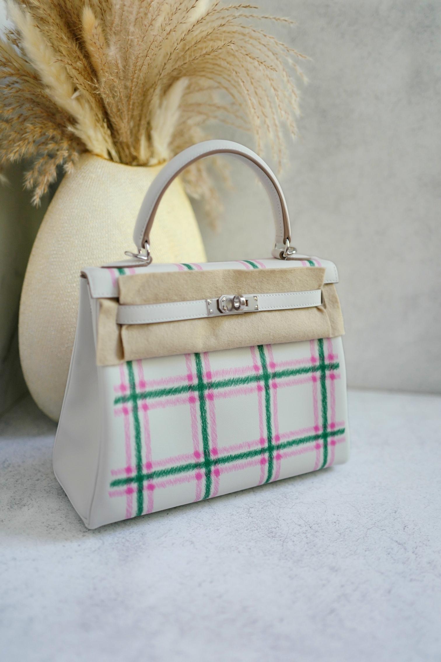 BNIB Hermès Kelly 25 Sellier Tartan Pattern White Leather Handbag PHW in vendita 11