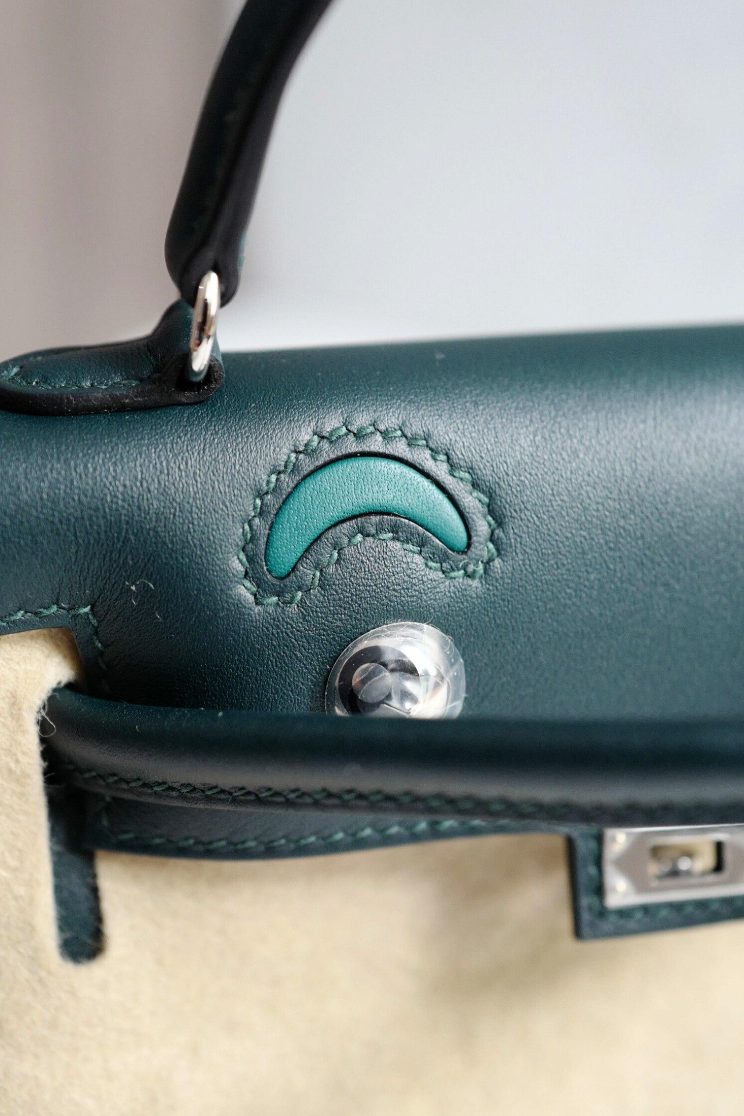 BNIB Hermes Kelly Dole Swift Calfskin Vert Cypres Vert Bosphore PHW 2025 im Angebot 7