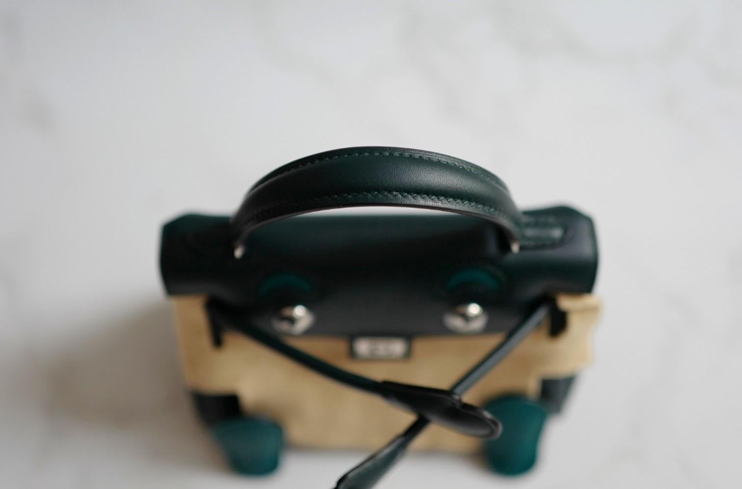 BNIB Hermes Kelly Dole Swift Calfskin Vert Cypres Vert Bosphore PHW 2025 im Zustand „Neu“ im Angebot in Forest Park, GA