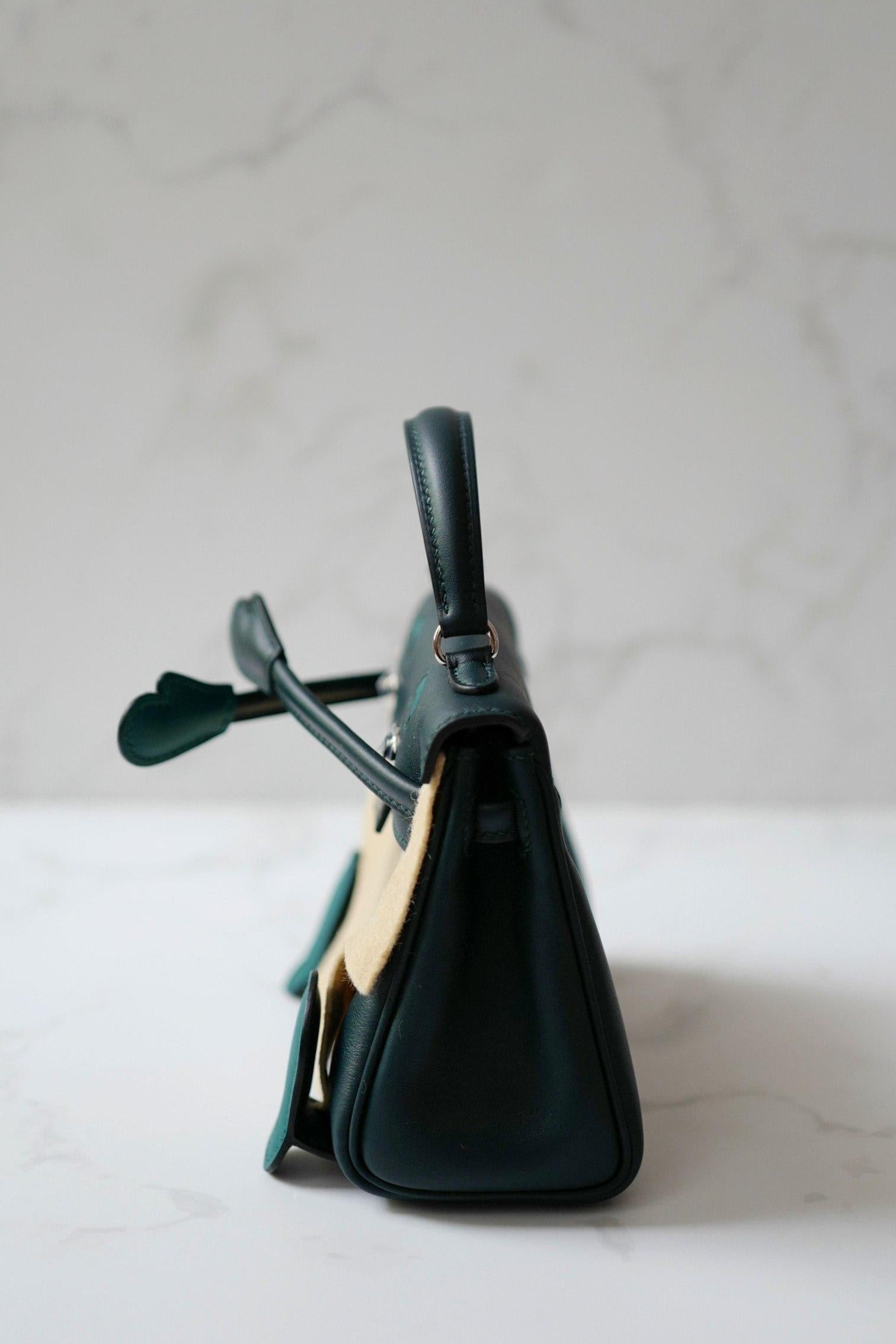BNIB Hermes Kelly Dole Swift Calfskin Vert Cypres Vert Bosphore PHW 2025 im Angebot 1