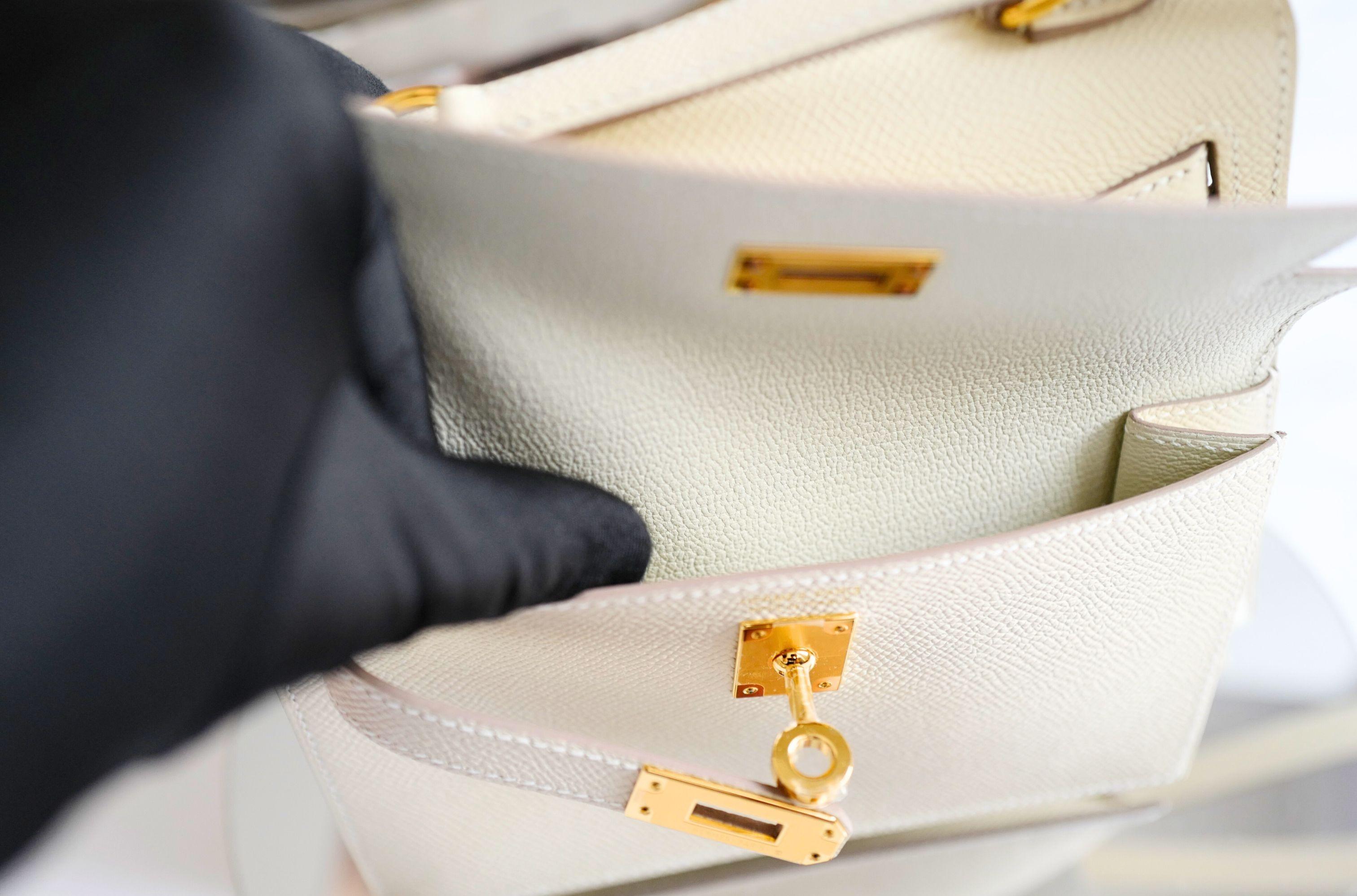 BNIB Hermes Kelly En Desordre Craie Epsom Gold HW Limited Edition For Sale 14