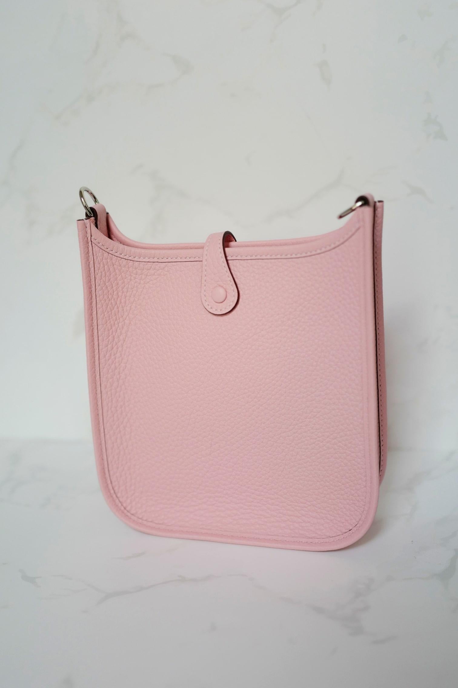BNIB Hermès Mini Evelyne Bag Rose Sakura Clemence Leather Palladium Hardware in vendita 5