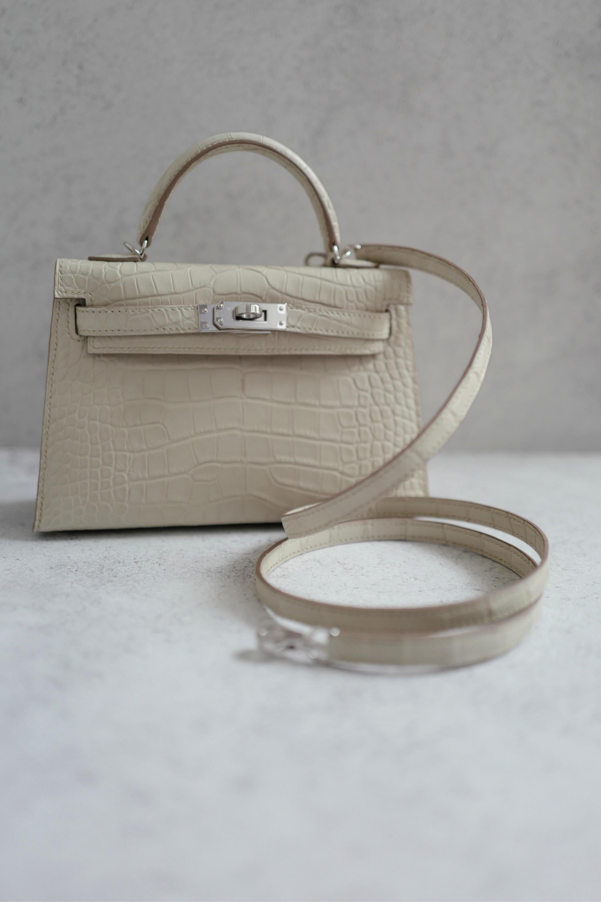 BNIB Hermès Mini Kelly 20 Beton Matte Crocodile with Palladium Hardware Stamp K For Sale 13