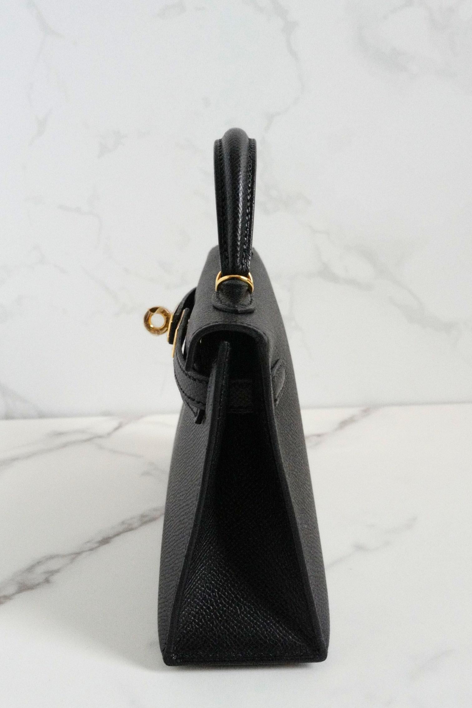 BNIB Hermès Mini Kelly 20 Black Epsom Leather with Gold Hardware Stamp W en venta 1