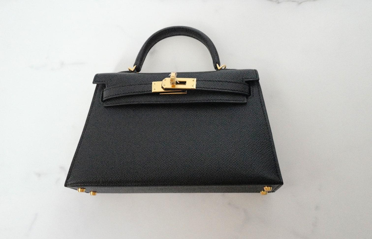 BNIB Hermès Mini Kelly 20 Black Epsom Leather with Gold Hardware Stamp W en venta 2