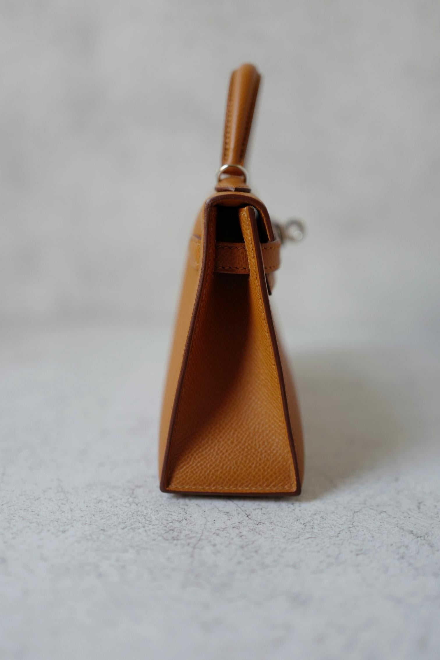 BNIB Hermès Mini Kelly 20 HSS Gold Epsom Leder Palladium Hardware 2025 im Angebot 15